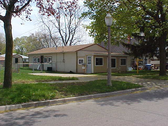 1st image of 3809 Burchfield Dr
