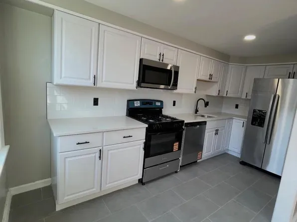 1350 Kimberly Dr, Philadelphia, PA 19151