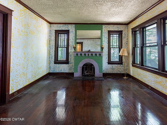 3rd image of 3061 Highland St