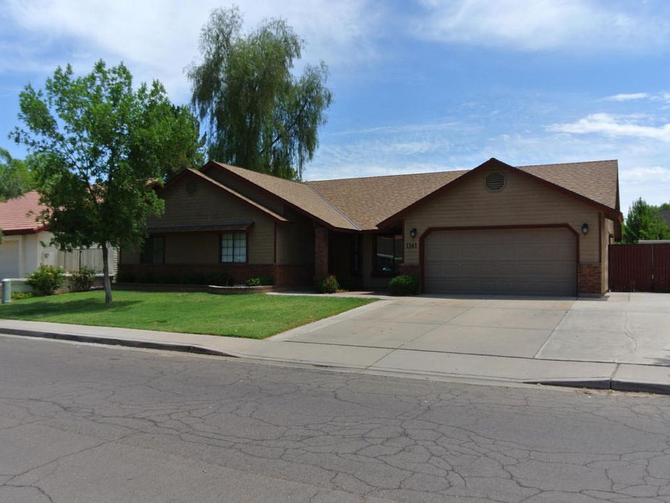 1st image of 1141 N La Arboleta St