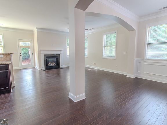 3rd image of 5830 Norfolk Chase Rd