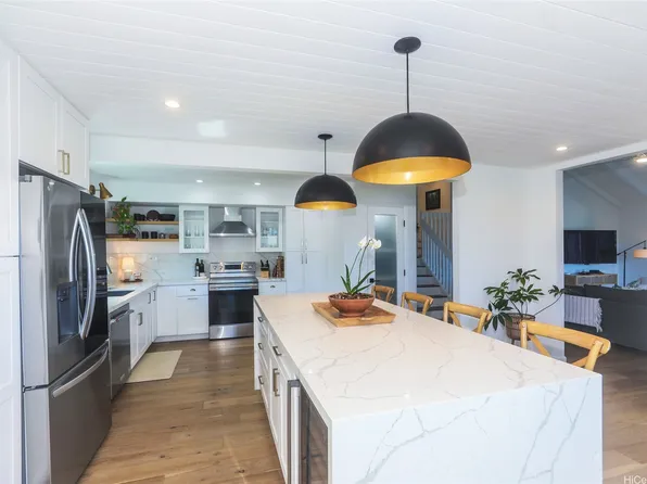 963 Kaluanui Rd, Honolulu, HI 96825