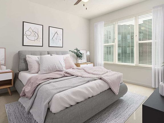 LYV Broadway Spacious Bedroom