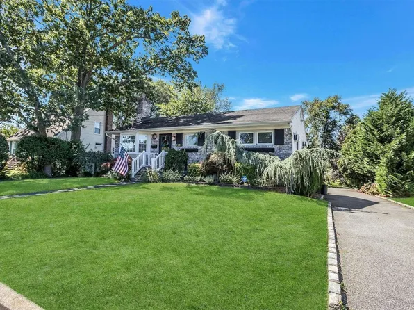 1438 Dewey Avenue, North Bellmore, NY 11710