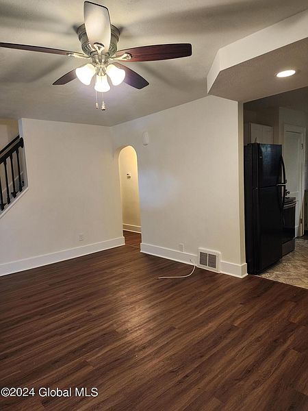 5th image of 88 Evelyn Avenue