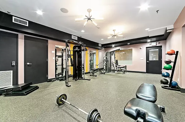 Rented by Bushburg | media 32