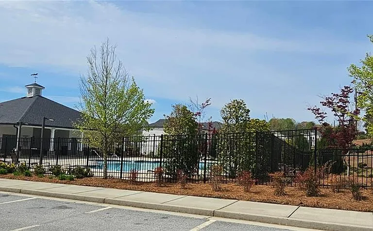 674 Gabby Point SW — Photo 13