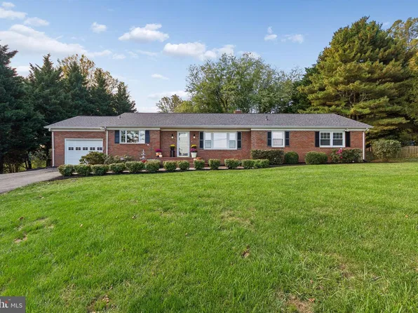 7441 Bear Wallow Rd, Warrenton, VA 20186