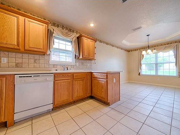 4th image of 6112 W Pleasant Dr
