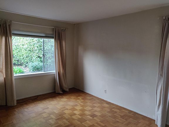 3rd image of 3474 Murdoch Ct