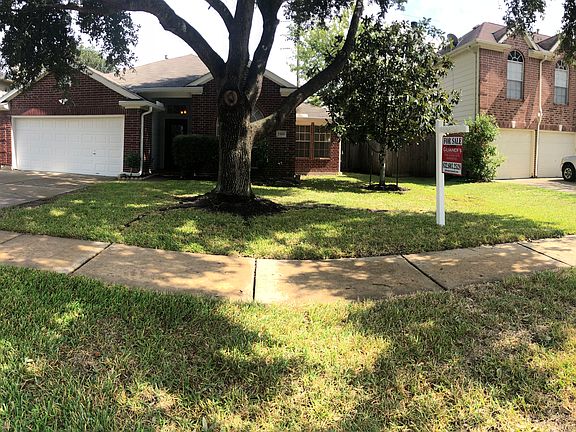 4th image of 2406 Tourney Ln