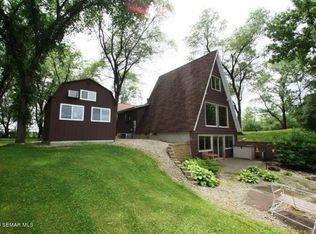 1993 300th Street Way, Cannon Falls, MN 55009
