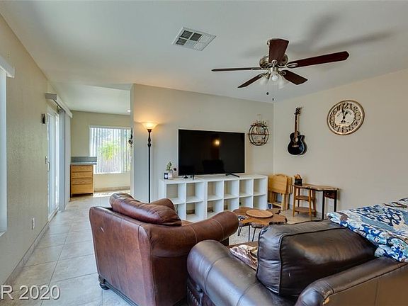 3rd image of 7104 Forest Vista St