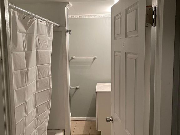 3rd image of 4936 Westpoint St #1