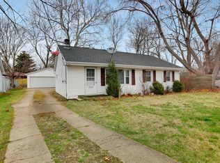 206 E State St, Mahomet, IL 61853