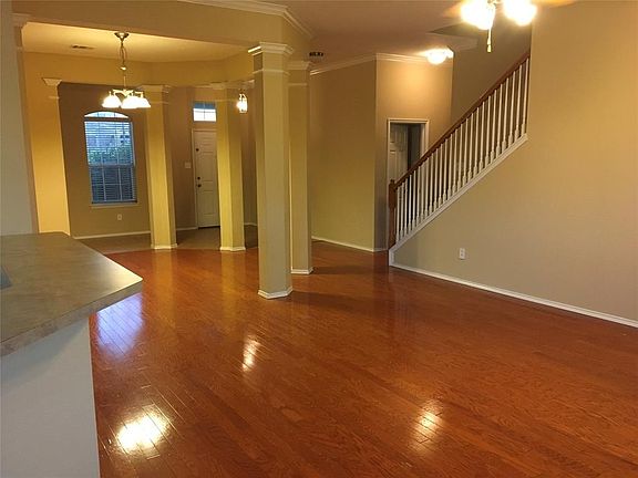 2nd image of 2701 Juniper Dr