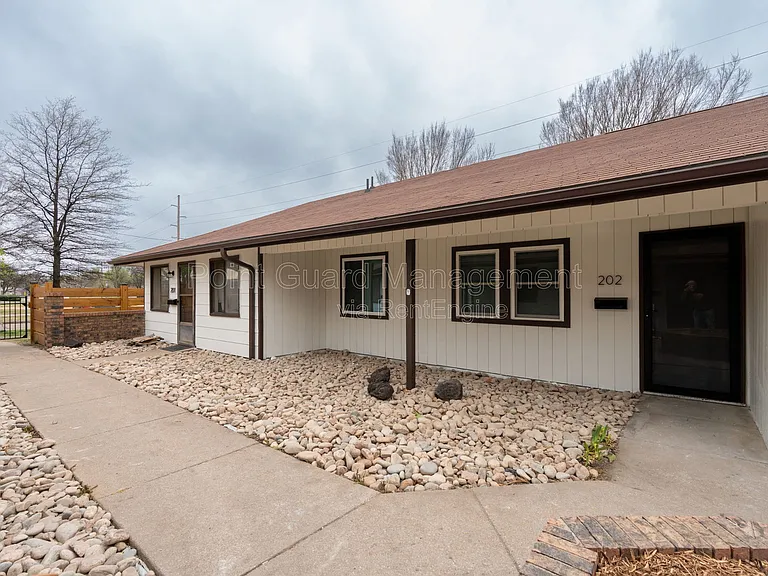 750 W Dayton Ave #204 — Photo 27