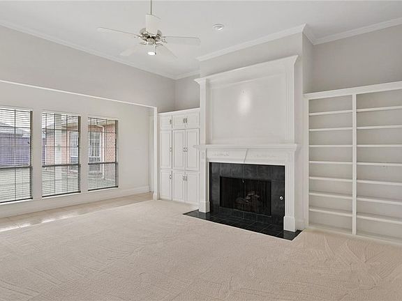 4th image of 626 Pine Valley