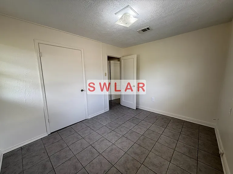 3542 Monroe St — Photo 15