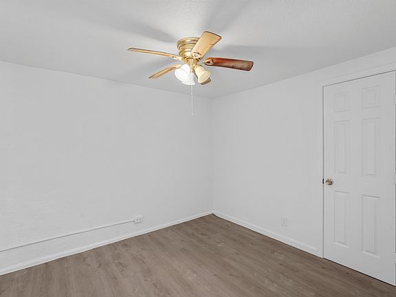 3rd image of 120 E Monterey St #120