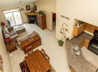 10171 N Glenstone Ct, Johnston, IA 50131
