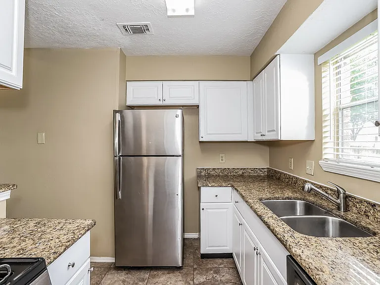 6042 Beaconridge Dr — Photo 6