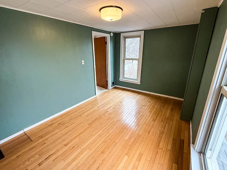 2228 Avenue E — Photo 7
