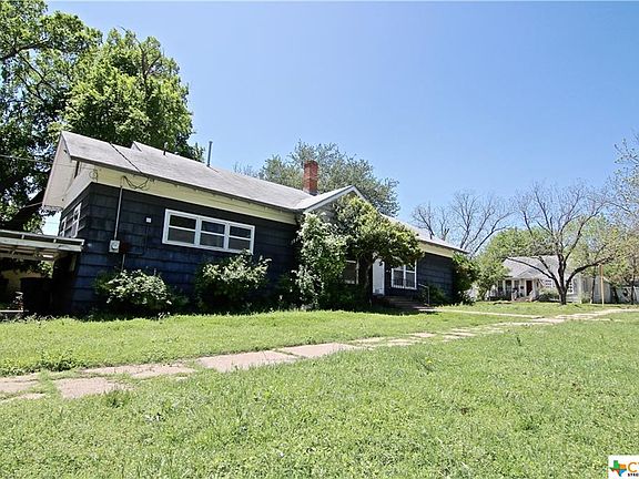 3rd image of 123 E Munroe Ave