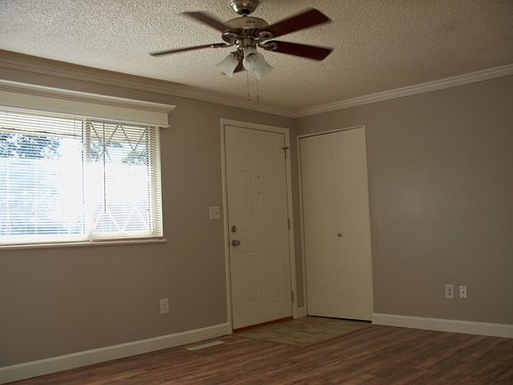 3rd image of 5212 Pocono Dr