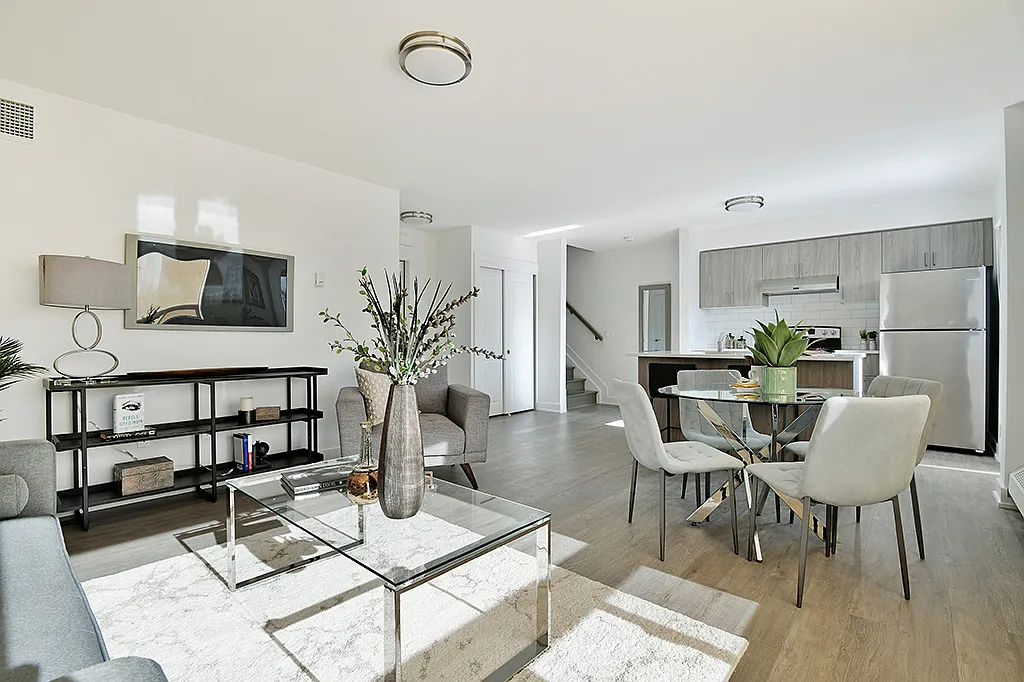 Skyline Stacked Townhomes — Photo 2