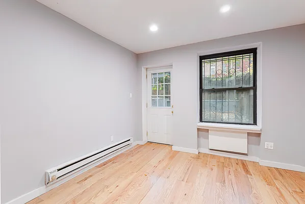 Rented by MNS | media 22