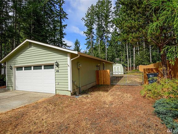 2nd image of 40 SE Copper Mountain Ct