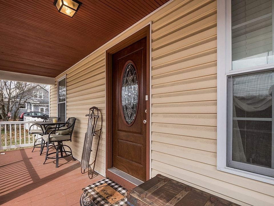 115 Amesbury St, Dracut, MA 01826 Zillow