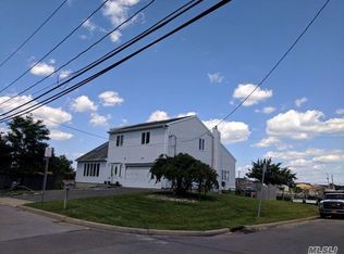 2843 Island Channel Rd, Seaford, NY 11783