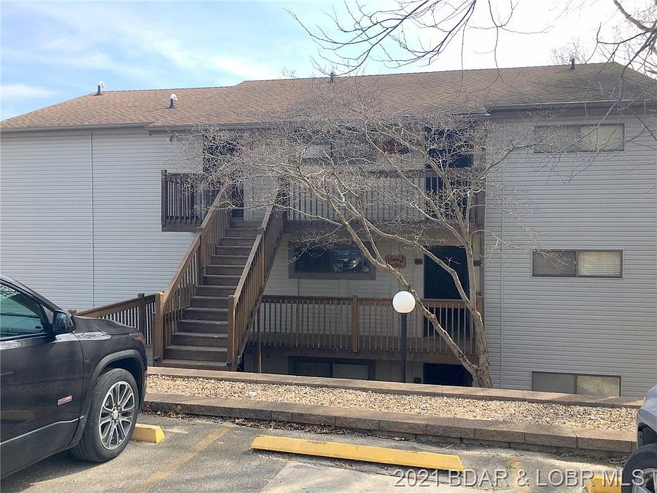 1st image of 911 Crawford Dr #202