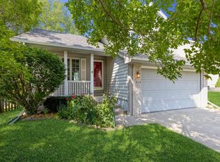 1909 Wyngate Dr, Ames, IA 50010