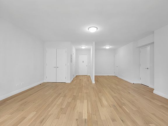 3rd image of 780 Greenwich St #4B
