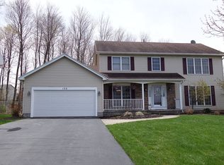 155 Oakshire Way, Pittsford, NY 14534