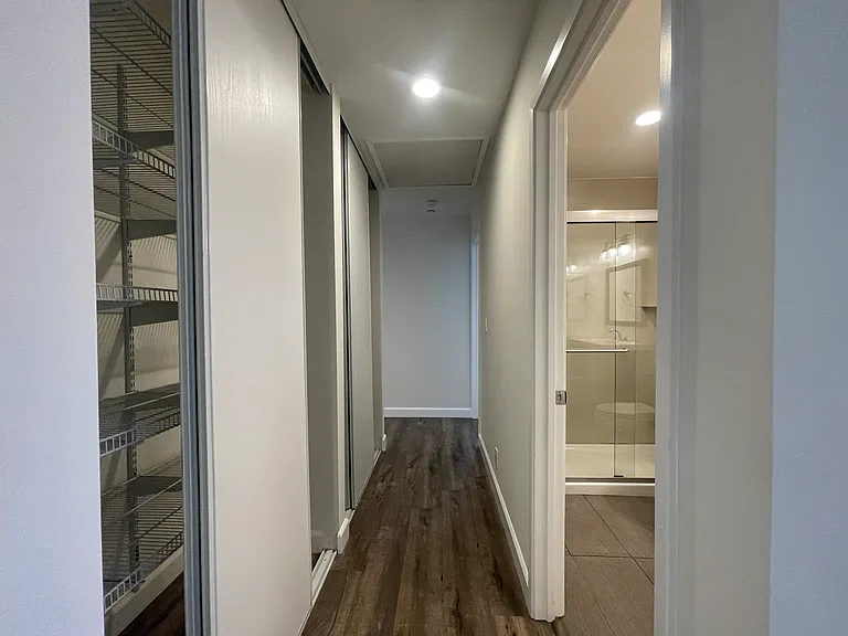 240 W Lemon Ave #B — Photo 11