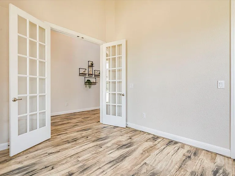 709 Kingston Pl — Photo 20