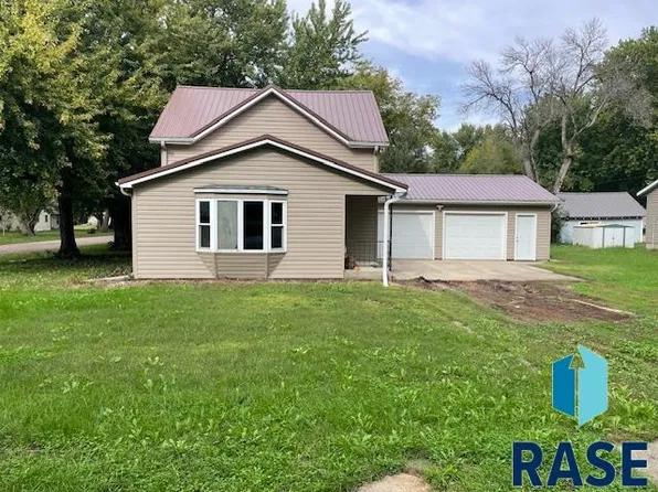 201 W Garfield St, Inwood, IA 51240