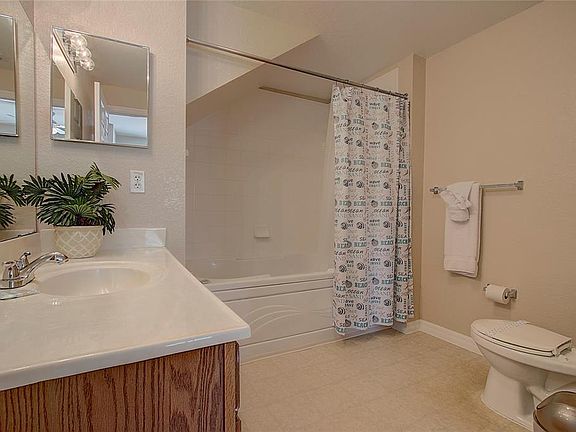4th image of 4003 San Sabastian Dr APT 106