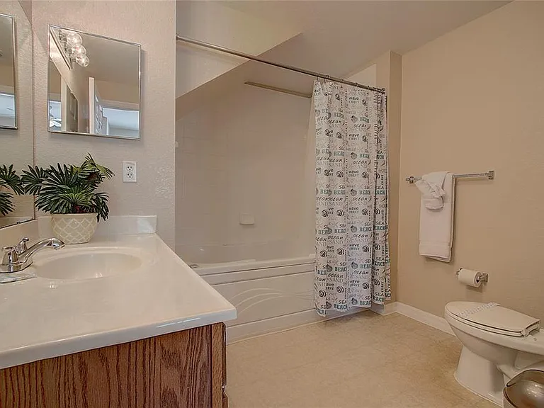 4003 San Sabastian Dr #106 — Photo 4
