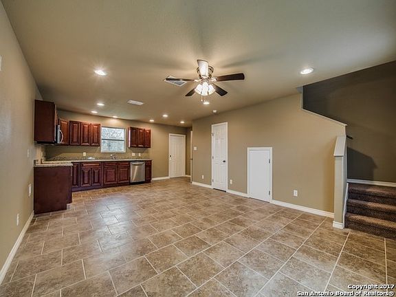 5th image of 9547 Strech Ave
