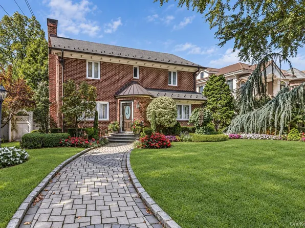 248 148th Street, Whitestone, NY 11357