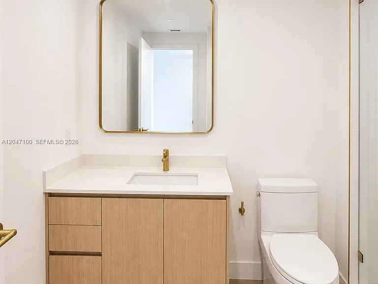 90 NE 32nd St #1126 — Photo 9