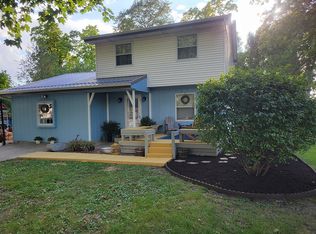 411 W Palmer St, Arthur, IL 61911