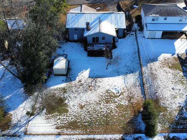 703 Patricia Ave, Talladega, AL 35160