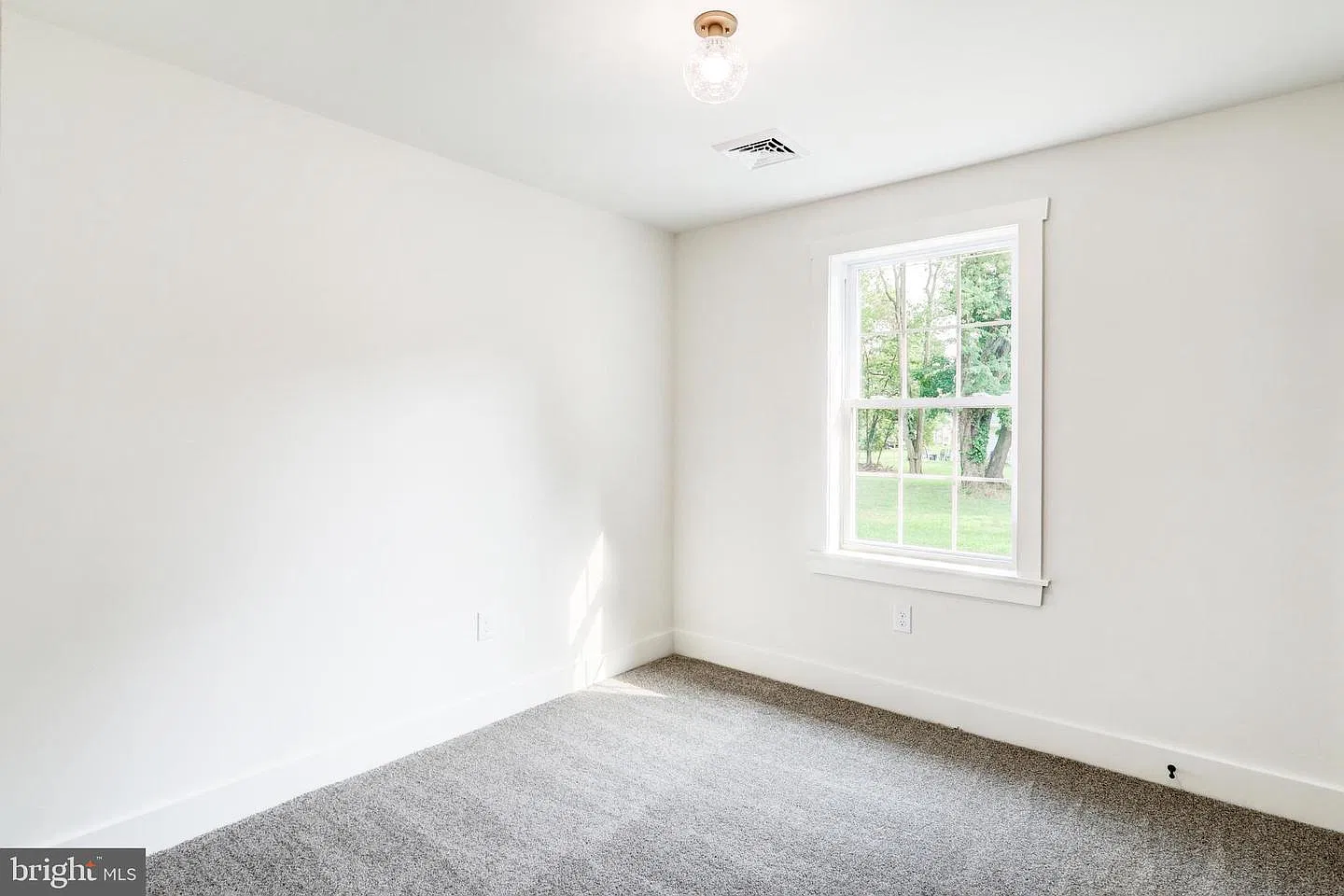 120 Wayne Avenue - 1 — Photo 4