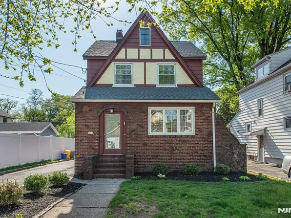 1019 Haddon Pl, Teaneck, NJ 07666